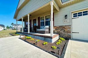 901 Purvis Ct, Richlands, NC 28574 - Photo 4