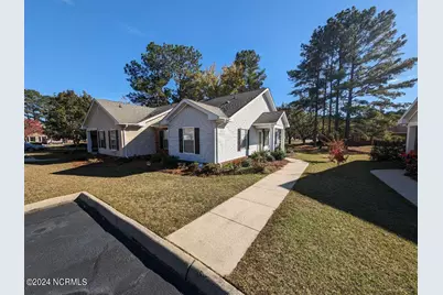 727 Chancery Lane, Aberdeen, NC 28315 - Photo 1