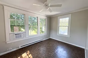 207 E Burgess St, Elizabeth City, NC 27909 - Photo 2