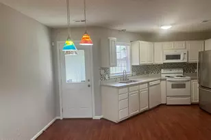 2502 Bluff View Ct, Greenville, NC 27834 - Photo 8