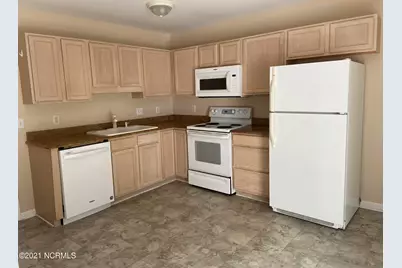 803 Courtyard W, Newport, NC 28570 - Photo 6