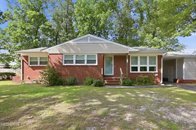 100 E Sherwood Drive, Havelock, NC 28532 - Photo 1