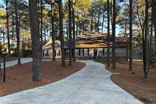 116 Oxford Ct, Seven Lakes, NC 27376 - Photo 2