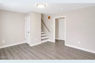 2803 Shade Tree Drive, Fayetteville, NC 28306 - Photo 2