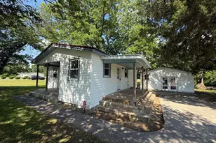 9936 Hobbton Hwy, Clinton, NC 28328 - Photo 2