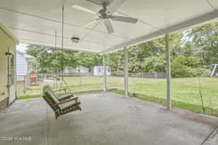 921 Harrell Dr, Morehead City, NC 28557 - Photo 8
