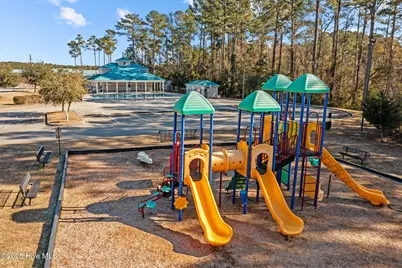 101 Berwick Court, Jacksonville, NC 28546 - Photo 34
