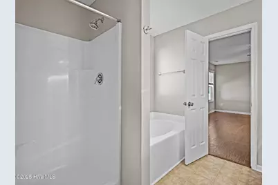 101 Berwick Court, Jacksonville, NC 28546 - Photo 16