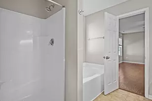 101 Berwick Ct, Jacksonville, NC 28546 - Photo 16
