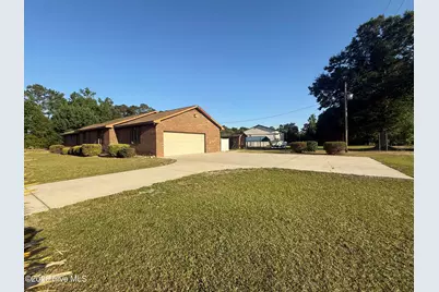 12155 Carolina 41, Bladenboro, NC 28320 - Photo 4