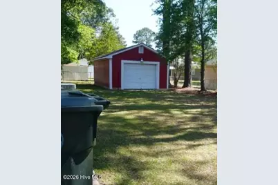 500 Crestview Avenue SW, Wilson, NC 27893 - Photo 8
