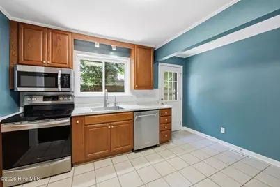 390 E Indiana Avenue, Southern Pines, NC 28387 - Photo 22
