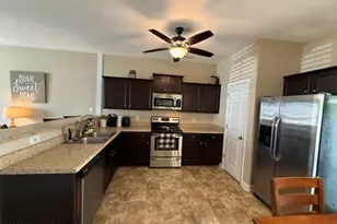 602 Ebb Tide Ln, Sneads Ferry, NC 28460 - Photo 6