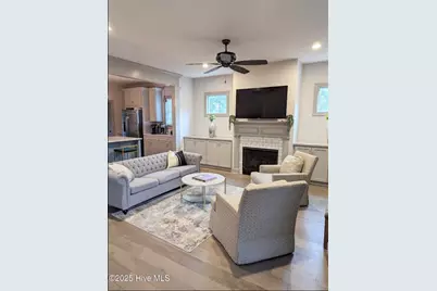 360 W Maine Avenue, Southern Pines, NC 28387 - Photo 4