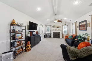 100 Birch Ct, New Bern, NC 28562 - Photo 6