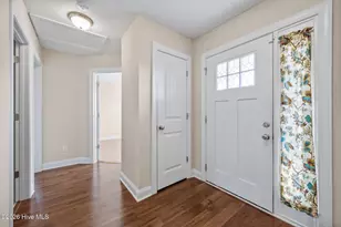 320 Aquamarine Cir, Jacksonville, NC 28546 - Photo 2