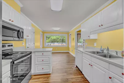 3601 Amber Drive, Wilmington, NC 28409 - Photo 6