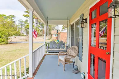 915 Sunset Boulevard, Newport, NC 28570 - Photo 6