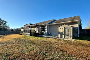 121 Laredo Dr, Jacksonville, NC 28540 - Photo 12