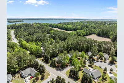 703 Hummingbird S, Swansboro, NC 28584 - Photo 38