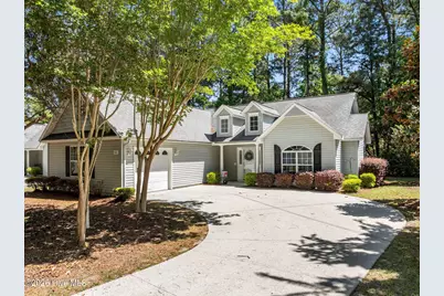 703 Hummingbird S, Swansboro, NC 28584 - Photo 2