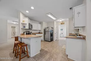 703 Hummingbird S, Swansboro, NC 28584 - Photo 8