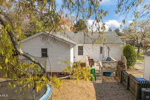 2910 Rose St, Greenville, NC 27858 - Photo 12