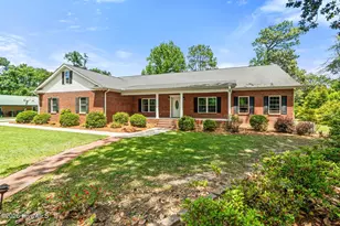 408 Jefferson St, Hamlet, NC 28345 - Photo 8