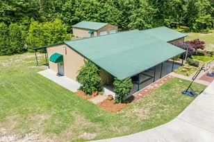 408 Jefferson St, Hamlet, NC 28345 - Photo 60