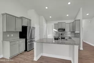 805 Washington Sq, Richlands, NC 28574 - Photo 12
