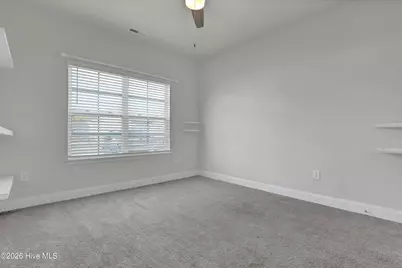 805 Washington Square, Richlands, NC 28574 - Photo 6
