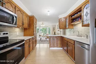 105 Harbor Dr, Washington, NC 27889 - Photo 12