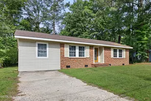 616 S Orange St, Wallace, NC 28466 - Photo 4