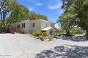 305 River Dr, Southport, NC 28461 - Photo 44