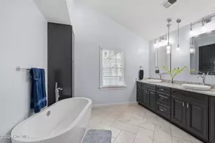 1335 Daventry Ct, Chapel Hill, NC 27517 - Photo 14