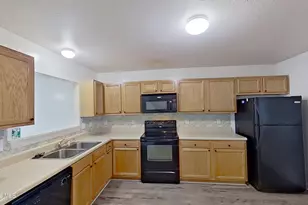 102 Springwood Dr, Jacksonville, NC 28546 - Photo 6