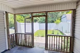 102 Springwood Dr, Jacksonville, NC 28546 - Photo 16