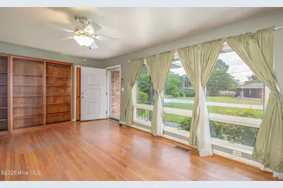 814 S Yaupon Terrace, Morehead City, NC 28557 - Photo 8