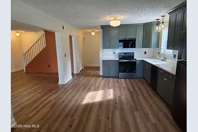 116 Schley Avenue, Lake Waccamaw, NC 28450 - Photo 6