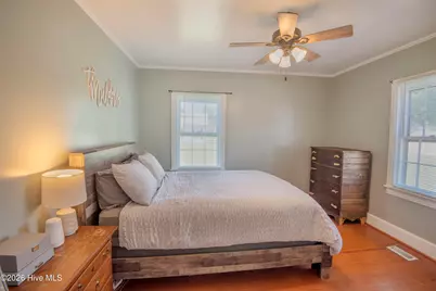 302 S Poplar Street, Hobgood, NC 27843 - Photo 22
