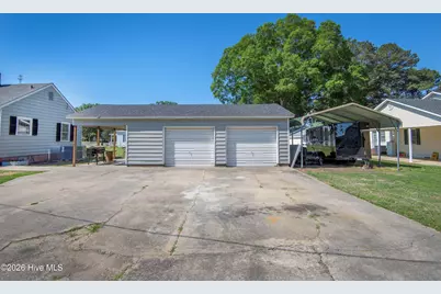 302 S Poplar Street, Hobgood, NC 27843 - Photo 32