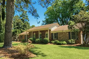1919 Sherwood Dr, Greenville, NC 27858 - Photo 2