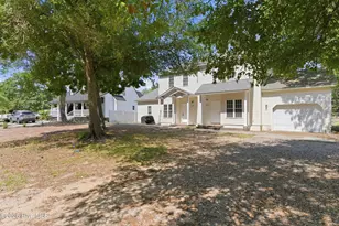 429 Womble St, Oak Island, NC 28465 - Photo 8