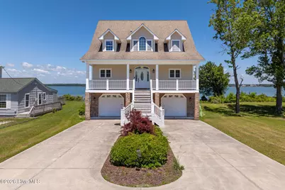 203 Riverside Drive, Sneads Ferry, NC 28460 - Photo 2