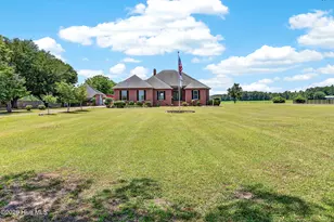 2732 White Oak River Rd, Maysville, NC 28555 - Photo 4