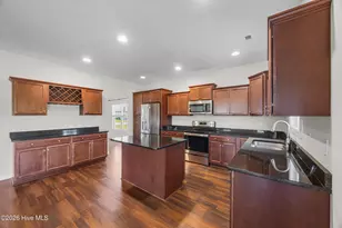 427 Worsley Wy, Jacksonville, NC 28546 - Photo 6