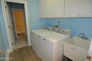 1113 Devonshire Dr, Trent Woods, NC 28562 - Photo 10