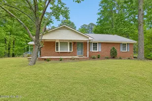 586 Northwoods Country Rd, Tarboro, NC 27886 - Photo 2