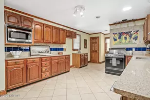 586 Northwoods Country Rd, Tarboro, NC 27886 - Photo 8