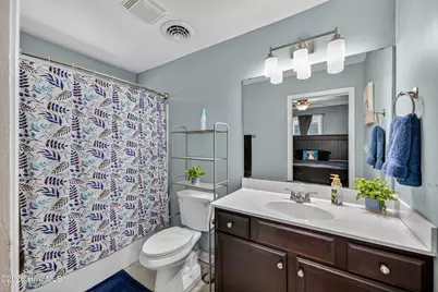 512 Woodhaven Drive, Jacksonville, NC 28540 - Photo 16